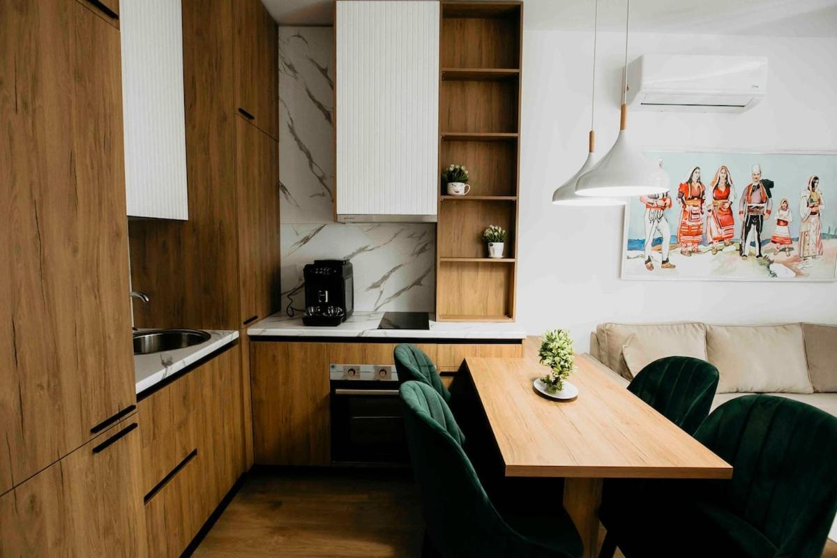 Apartment Stylish Nest At 15 Min To Center With Balcony And Ac *