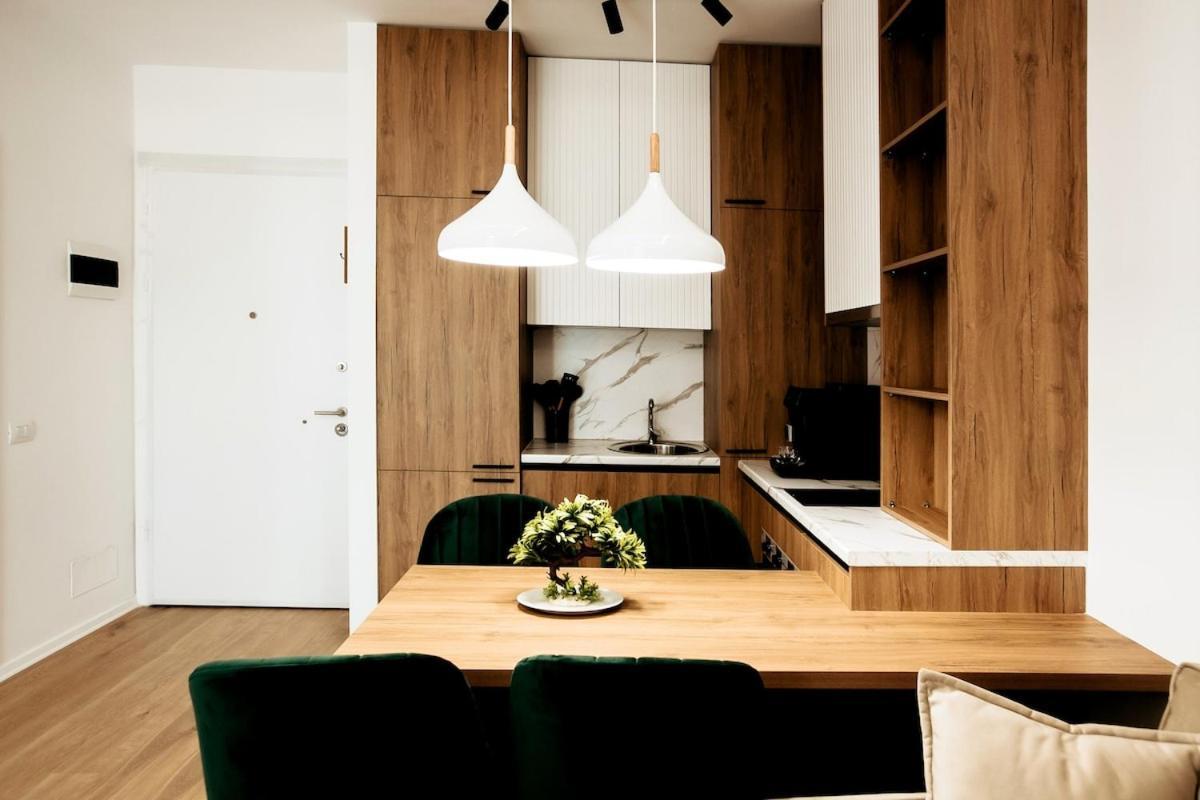 Stylish Nest At 15 Min To Center With Balcony And Ac Apartment Tirana